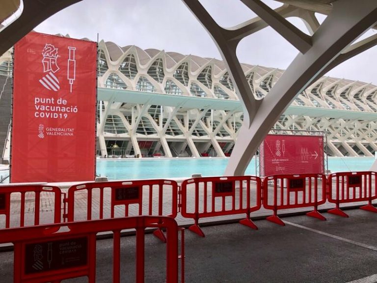 Valencia reabre seis vacunódromos para acelerar la administración de la dosis de refuerzo