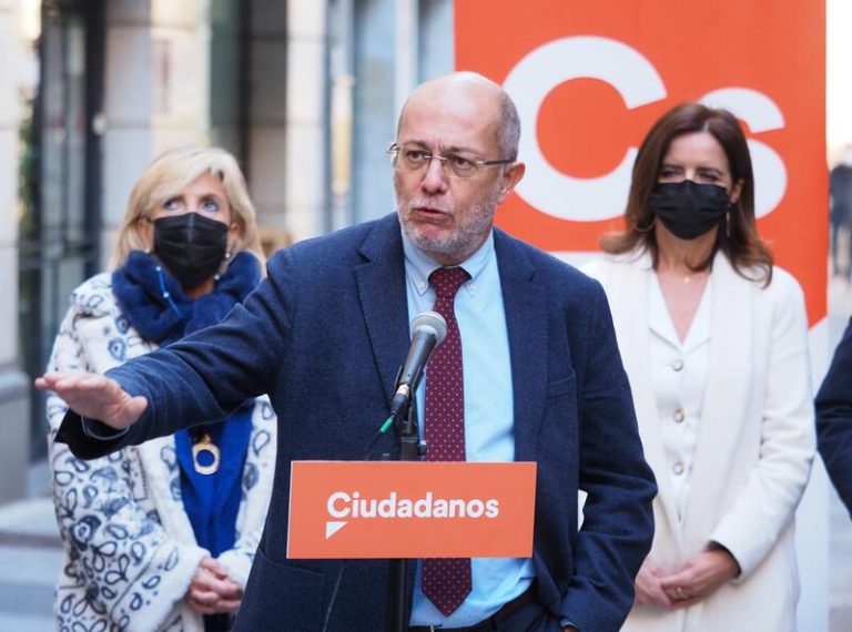 Igea rechaza apoyar a Mañueco, pero no descarta votar a favor de otro candidato del PP