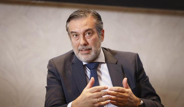 Madrid insiste en reducir la cuarentena en función de las variantes