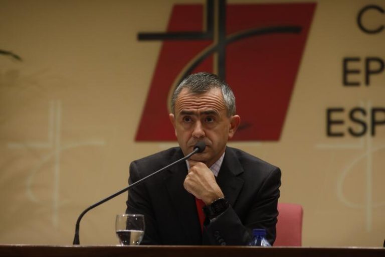 La Conferencia Episcopal: 