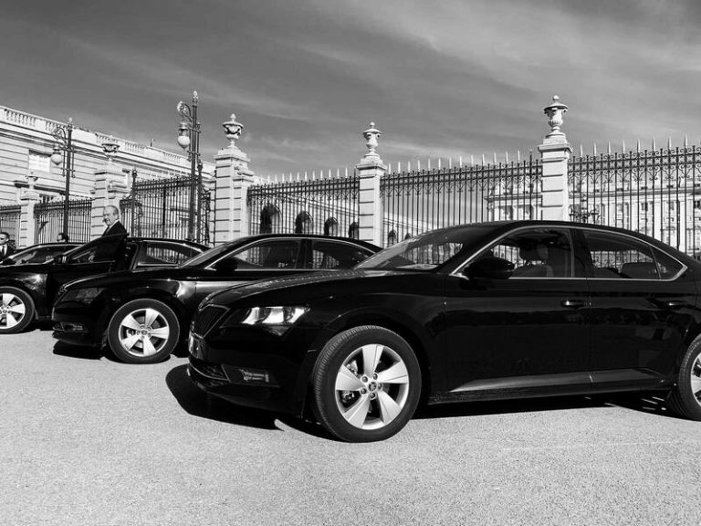 Cabify pedirá cautelares ante la fuga de 1.000 vehículos a Uber