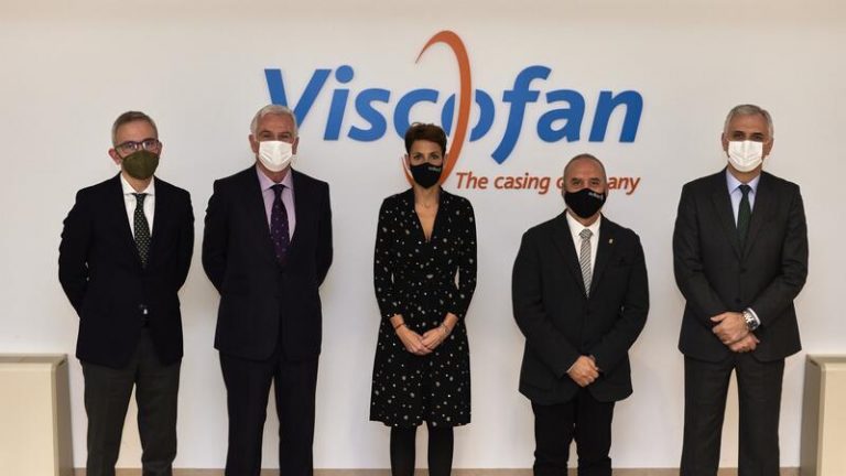 Viscofan y Telefónica equipan en Cáseda la primera fábrica de España del sector alimentario digitalizada con 5G