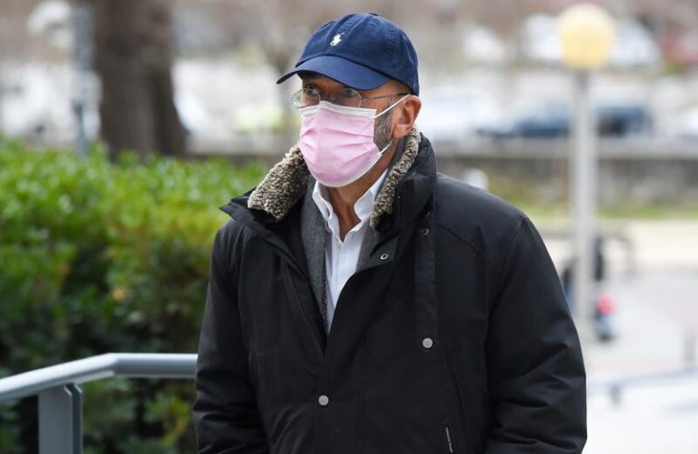 Juicio al fundador de Vitaldent por falsificación: 