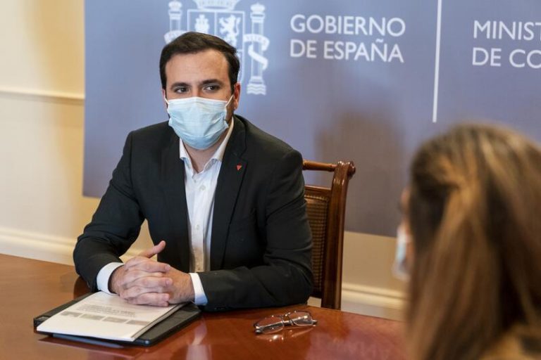 El Gobierno asegura que Garzón no viajó a Escocia y evita responder a un diputado si solicitó escolta