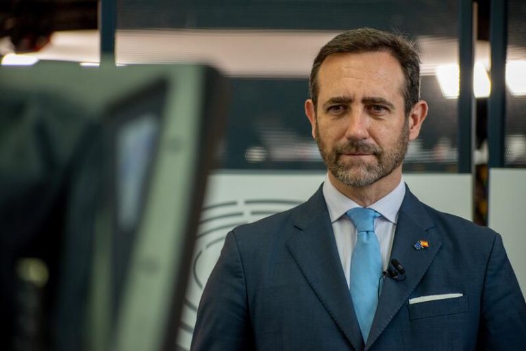 Cs advierte en Bruselas de que la política de Armengol puede derivar en la misma 