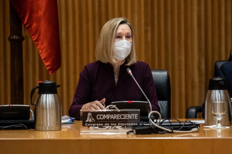 Defensa cree que los militares no deben comparar su sueldo con la Guardia Civil