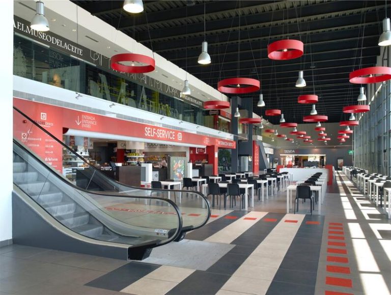 Grupo Abades: Las ayudas del Gobierno son 