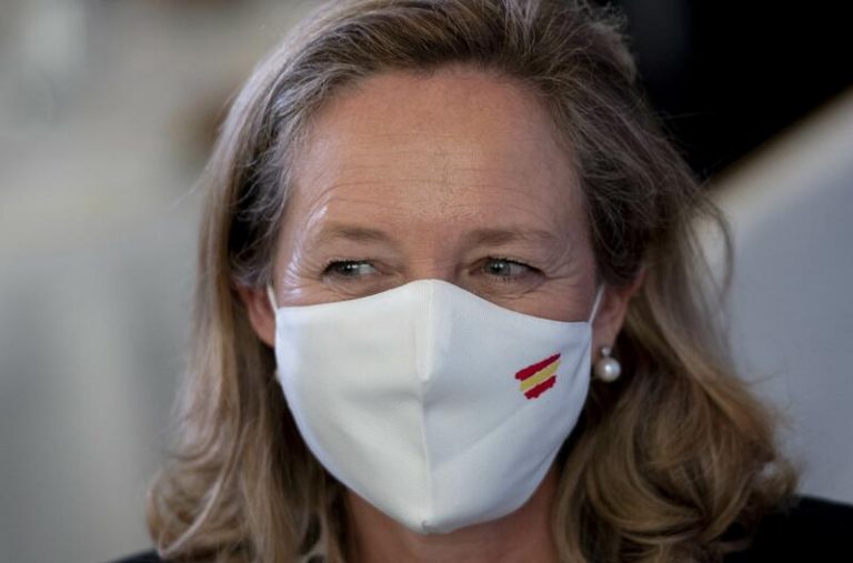Calviño asegura que los organismos ven a España como motor de crecimiento en 2022 y 2023