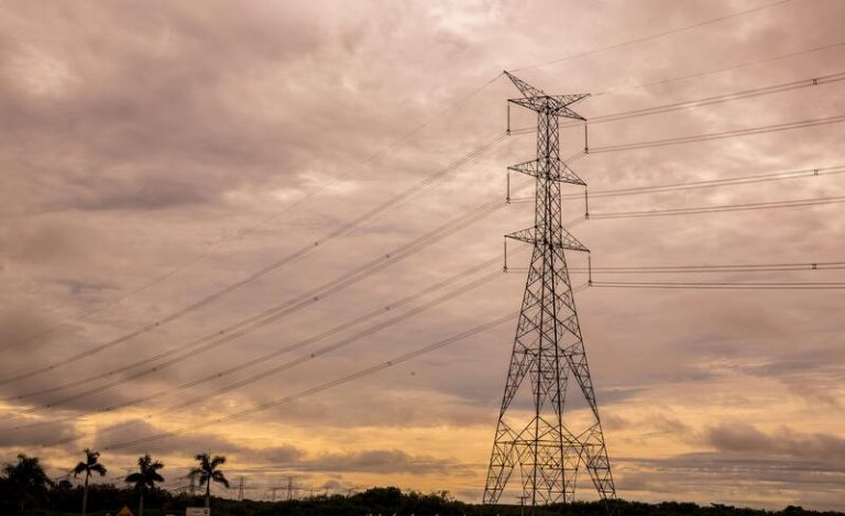 Iberdrola pone en operación en Brasil su mayor línea eléctrica en el mundo, con 730 kilómetros