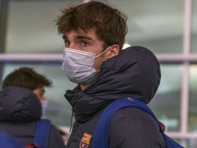 Pablo Urdangarín responde con soltura a los piropos que ha recibido