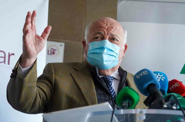 Andalucía confía en que la incidencia baje de 1.000 a final de semana