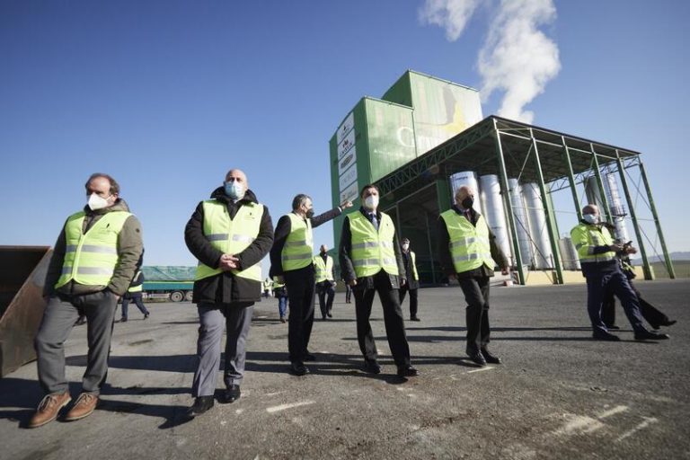 Planas dice que se ha retrasado 