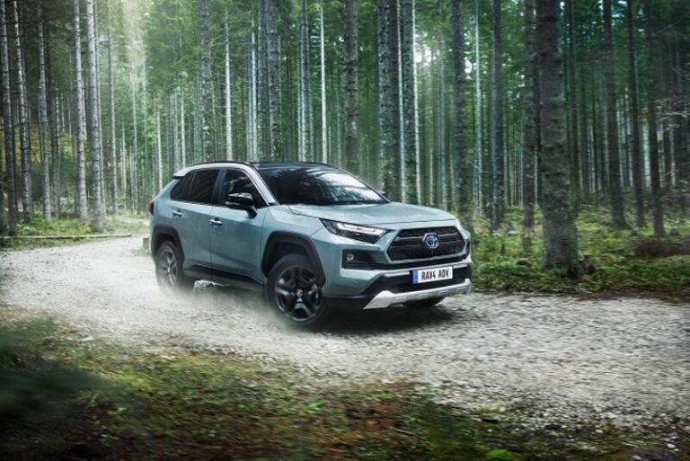 El nuevo Toyota RAV4 Electric Hybrid Adventure solo se ofrecerá con tracción total eléctrica