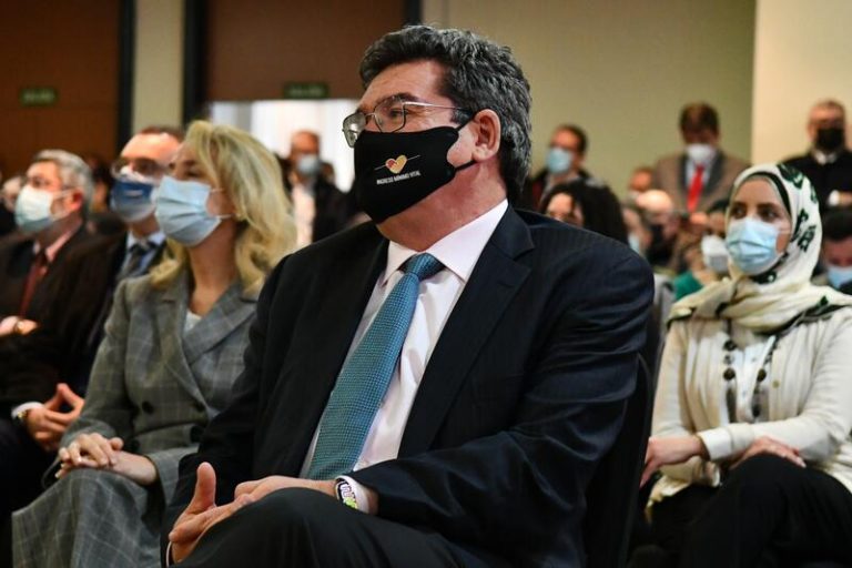 Escrivá está trabajando con los autónomos para que 