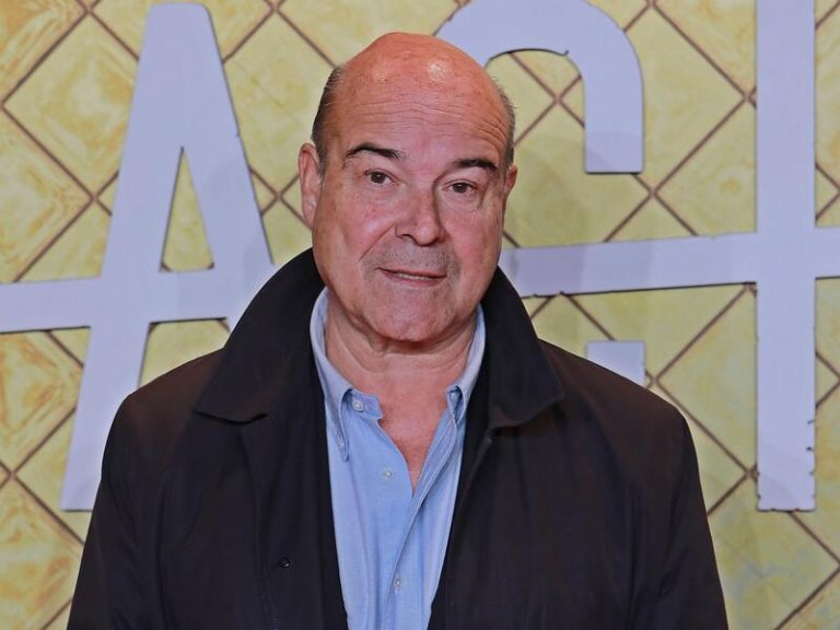 Antonio Resines abandonará hoy la UCI un mes después de su ingreso