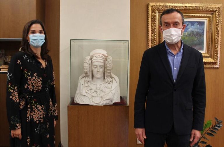 El alcalde de Elche anuncia que el Gobierno no cederá la Dama debido a su estado de conservación