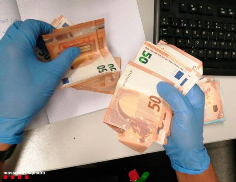 El número de billetes de euro falsos detectado bajó un 24,6% en 2021 y marca mínimos históricos