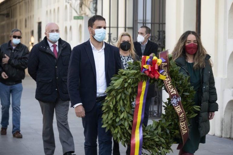València homenajea al 