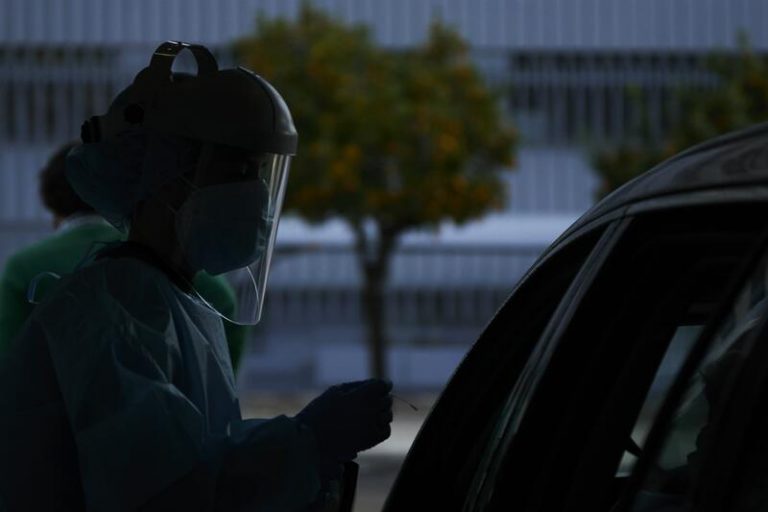 España suma 118.922 casos y 199 muertes con COVID-19, mientras la incidencia sigue en descenso hasta 3.078