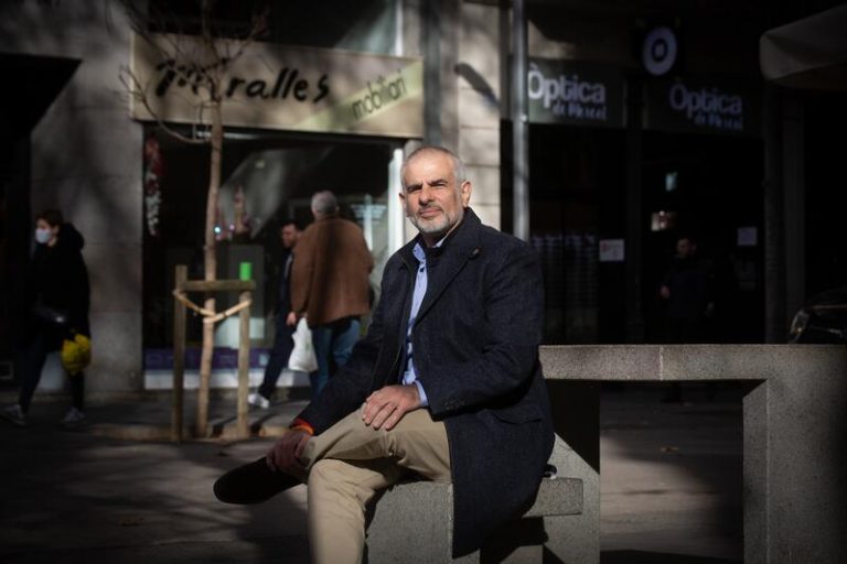 Carrizosa acusa a Vox de favorecer al independentismo por cómo defiende 