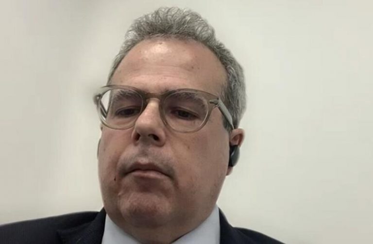 Expertos piden reforzar la telemedicina y asistencia domiciliaria ante el 