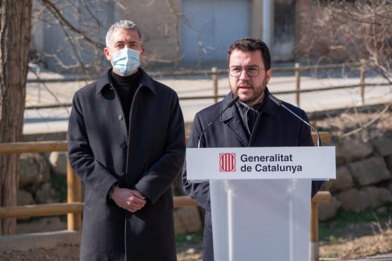 La Fiscalía archiva 4 denuncias a Aragonès y conejero Educación por el 25% de castellano