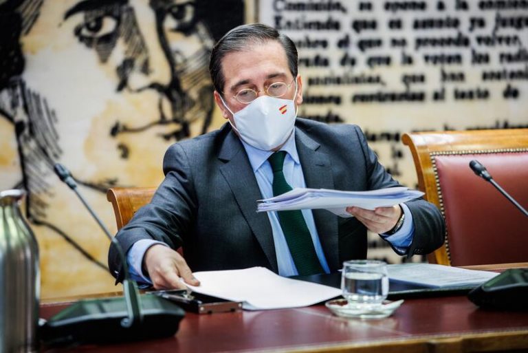 Albares ofrece el respaldo de España para las reformas en Cuba