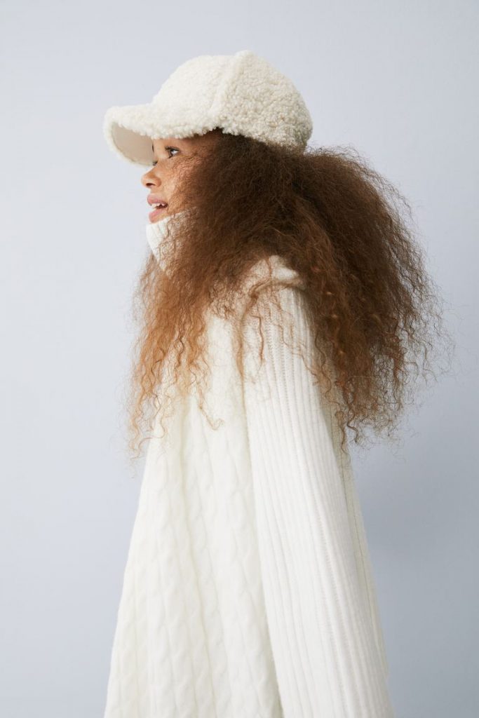 Los leggins acampanados de H&M que están de chollo en las rebajas