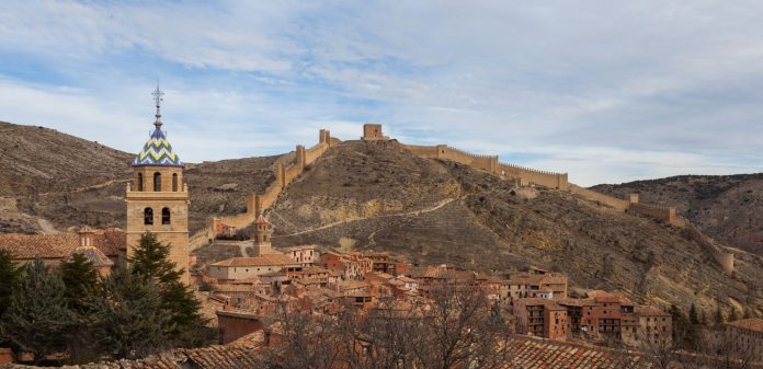 Albarracín,_Teruel,_España,_2014-01-10,_DD_051