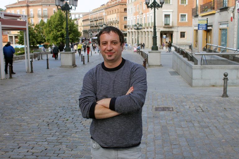 Carlos Serrano, de IU, encabezará la lista de Podemos por Segovia