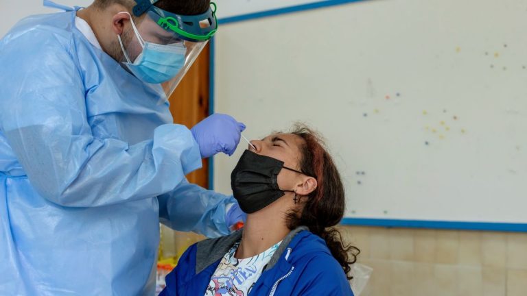 Castilla y León suma 18.863 casos desde el viernes y 30 fallecidos en hospitales