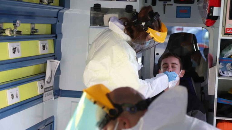 Castilla y León suma 6.593 casos, 12 fallecidos en hospitales en un día y 146 altas