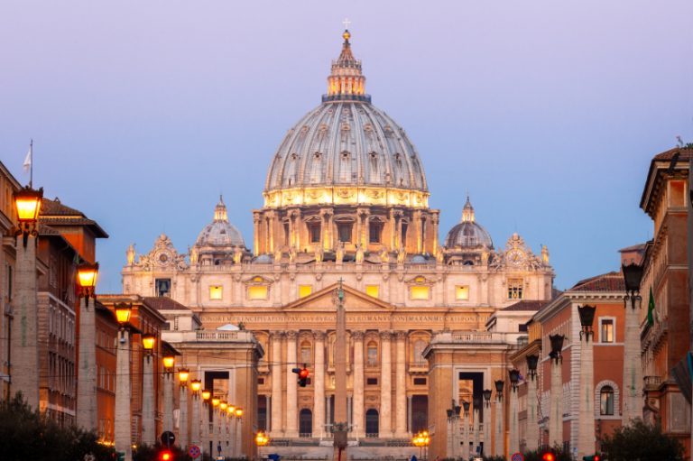 El Vaticano expresa 