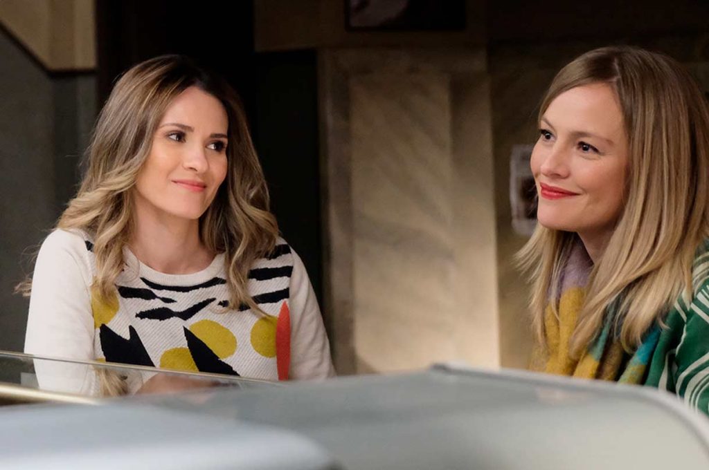 El dúo con la peculiar Carol