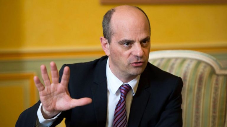 El ministro de Educación francés 