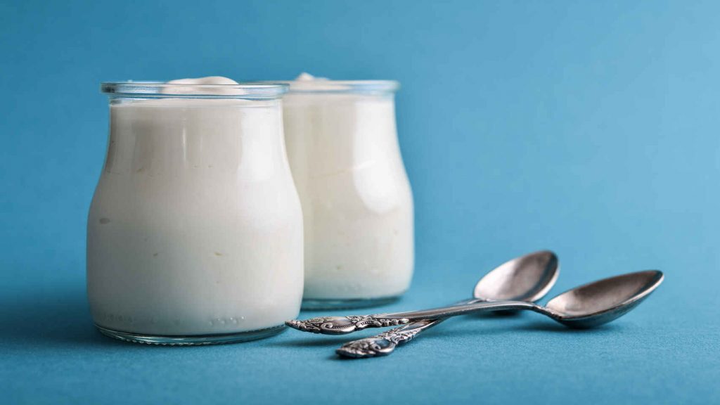 Es saludable cenar solo un yogur o una fruta
