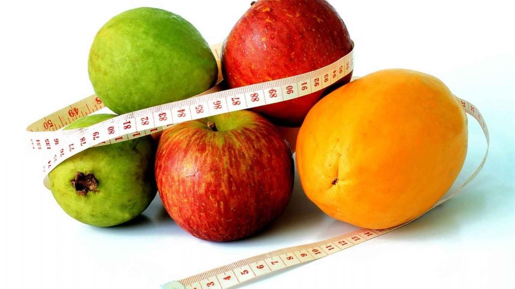 Es saludable cenar solo un yogur o una fruta