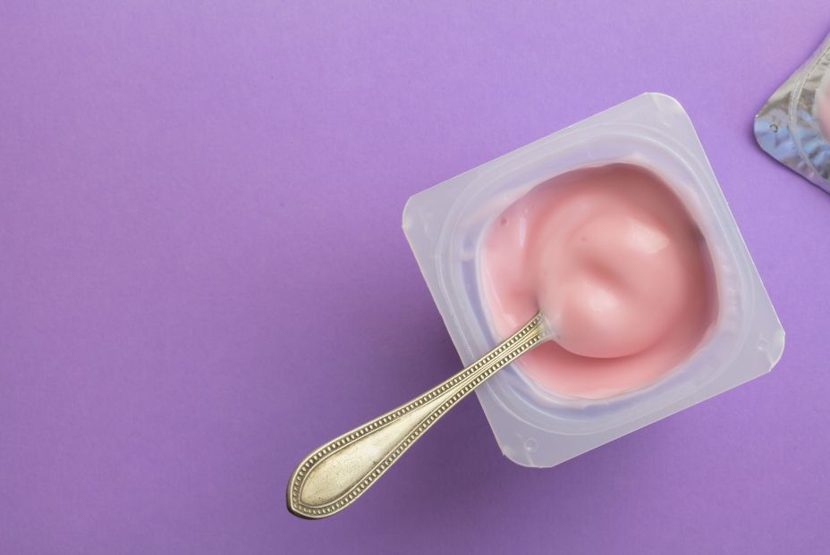 ¿Es saludable cenar solo un yogur o una fruta?