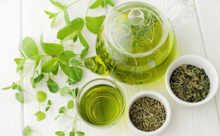 Estas son las personas que no pueden beber té verde