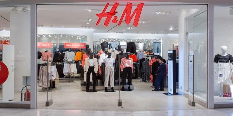 Los leggins acampanados de H&M que están de chollo en las rebajas