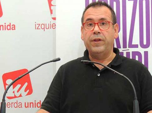 IU Castilla-La Mancha duda de las intenciones de Page al aprobar las moratorias a las macrogranjas