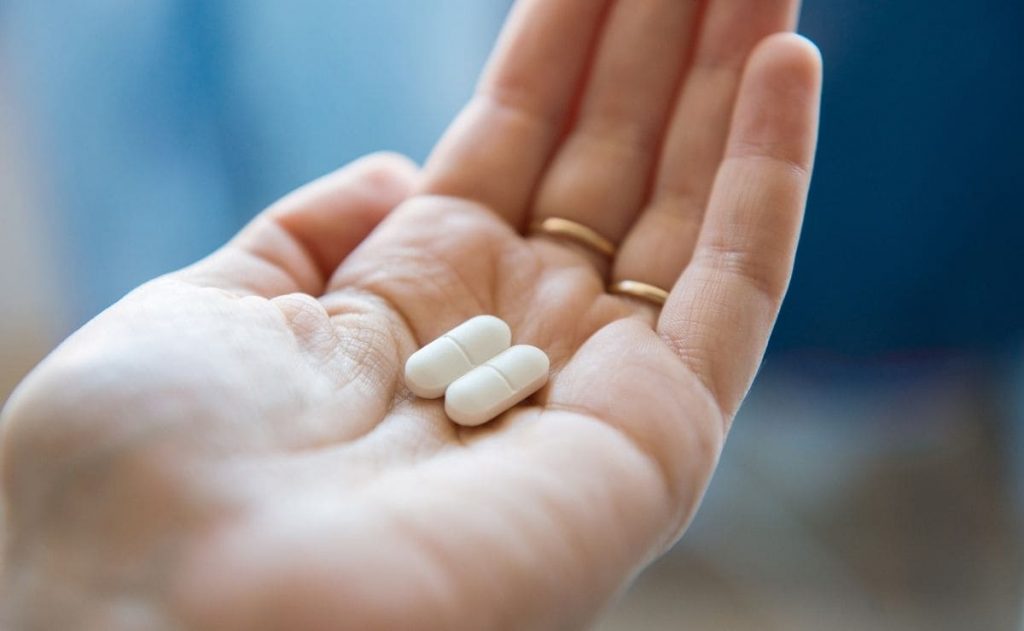 ¿Cuáles son los efectos secundarios del ibuprofeno?