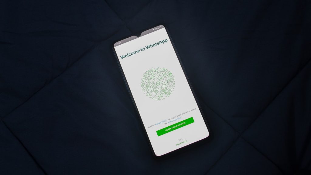 Ingresa a la web que te ayudará a crear la encuesta