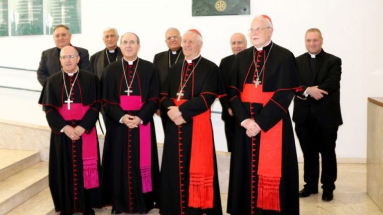 La achidiócesis de Sevilla dice que 