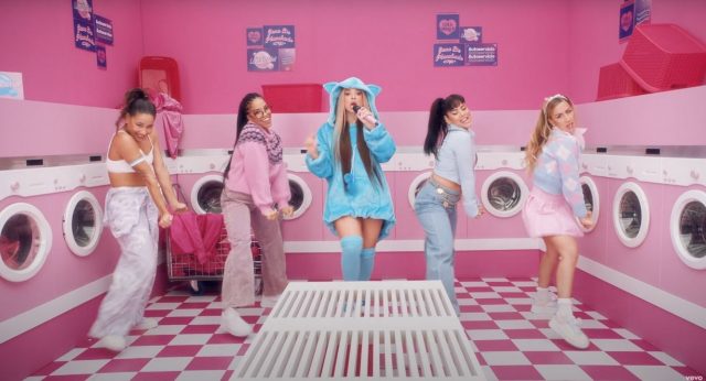 Lola Indigo tamagochi