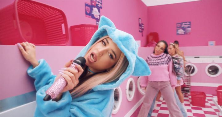 Lola Indigo tamagochi 2