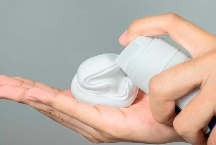 Estos son los otros usos que le puedes dar a la espuma de afeitar