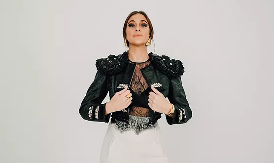 Maria Pelae y Nia Correia Como estan las cosas 1