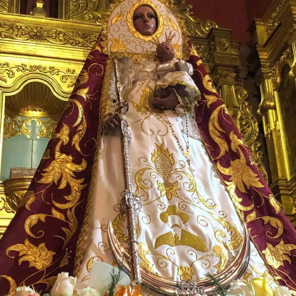 la Virgen de la Candelaria