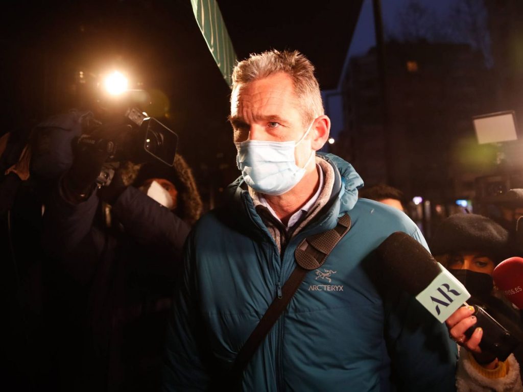 Muy cariñosos para decir que son amigos